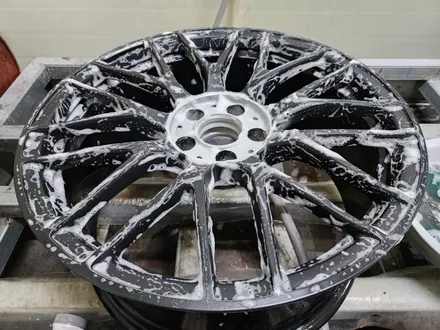 남양주 휠복원 휠도색 / 벤츠 C63amg ( W205 ) / 블랙반무광 / 19인치 순정휠+휠캡작업 / 고퀄리티 / 합리적인비용 / 휠수리는 휠게이트 / 남양주시 진건읍