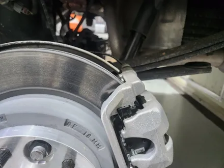 남양주휠복원 휠도색 / GMC 씨에라 6.2 4WD / 22인치 순정휠 블랙유광 / 레드캘리퍼도색 / 고퀄리티 / 합리적인비용 / 휠수리는 휠게이트 / 남양주시 진건읍
