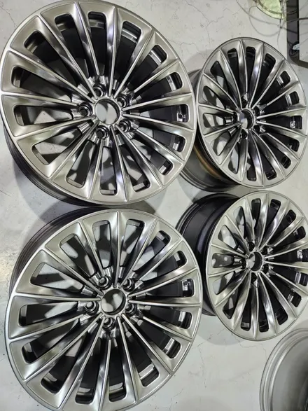 남양주휠복원 휠도색 / BMW 750Li f01 / 순정19인치 / 고스트크롬 / 캘리퍼레드도색 / 고퀄리티 / 합리적인금액 / 휠수리는 휠게이트 / 남양주시 진건읍