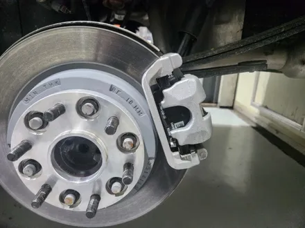 남양주휠복원 휠도색 / GMC 씨에라 6.2 4WD / 22인치 순정휠 블랙유광 / 레드캘리퍼도색 / 고퀄리티 / 합리적인비용 / 휠수리는 휠게이트 / 남양주시 진건읍