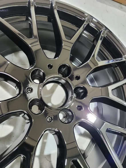 남양주휠복원 휠도색  / 벤츠 A45 amg / 순정19인치 블랙유광 / 민트그린 캘리퍼도색 /  고퀄리티 / 합리적인비용 / 휠수리는 휠게이트 / 남양주시 진건읍