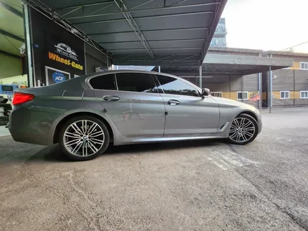 남양주 휠도색 다이아컷팅휠복원 / BMW 530i M sport ( G30 )/ 순정19인치 / 고퀄리티 / 합리적인비용 / 휠수리는 휠게이트 / 남양주시 진건읍