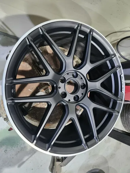 남양주휠복원 휠도색 / 벤츠 S63 amg 쿠페 ( W222 ) / 20인치 순정 / 커스텀 매트블랙 / 고퀄리티 / 합리적인비용 / 휠수리는 휠게이트 / 남양주시 진건읍