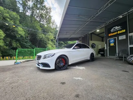 남양주 휠복원 휠도색 / 벤츠 C63amg ( W205 ) / 블랙반무광 / 19인치 순정휠+휠캡작업 / 고퀄리티 / 합리적인비용 / 휠수리는 휠게이트 / 남양주시 진건읍