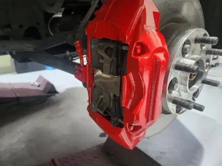 남양주휠복원 휠도색 / GMC 씨에라 6.2 4WD / 22인치 순정휠 블랙유광 / 레드캘리퍼도색 / 고퀄리티 / 합리적인비용 / 휠수리는 휠게이트 / 남양주시 진건읍