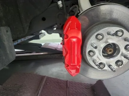 남양주휠복원 휠도색 / GMC 씨에라 6.2 4WD / 22인치 순정휠 블랙유광 / 레드캘리퍼도색 / 고퀄리티 / 합리적인비용 / 휠수리는 휠게이트 / 남양주시 진건읍