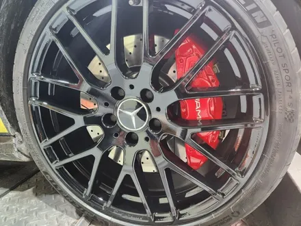 남양주 휠도색 휠복원 캘리퍼도색 / 벤츠 A45 amg / 블랙유광 캘리퍼레드 / 고퀄리티 / 합리적인비용 / 야간작업은 휠게이트 / 남양주시 진건읍