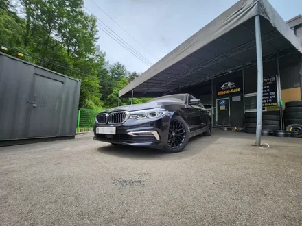 남양주휠도색 휠복원 / BMW 520d (G30) / 순정18인치 / 블랙유광+타이어교체 / 고퀄리티 / 합리적인비용 / 휠수리는 휠게이트 / 남양주시 진건읍