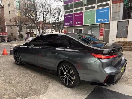 BMW i7 듀오톤(투톤)랩핑, 전체 크롬 딜리트 (크롬 죽이기) 하이그로시 고광택 블랙 시공 ( 마포구 PPF , 마포구 랩핑 ) < 코션 마포점 > / 마포구 신수동