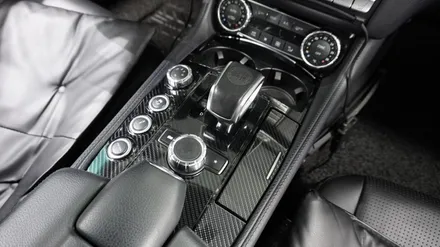 벤츠 CLS 63 AMG 실내 카본 PPF 시공 / 서울 마포, 서대문, 영등포, 은평