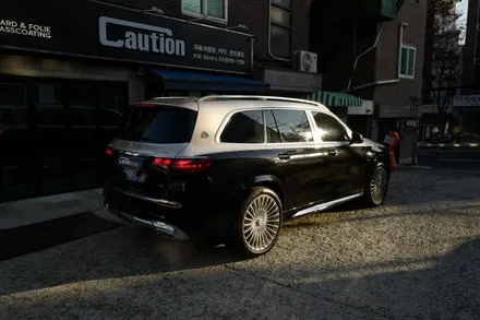 벤츠 GLS 600 마이바흐 샴페인골드 듀오톤(투톤) 랩핑 시공 ( 마포구 PPF , 마포구 랩핑 ) < 코션 마포점 > / 마포구 신수동