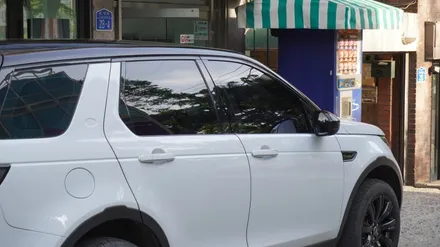 랜드로버 디스커버리 루프스킨, 블랙 레터링 부착   ( 마포구 PPF , 마포구 랩핑 ) < 코션 마포점 > / 서울 마포, 서대문, 영등포, 은평