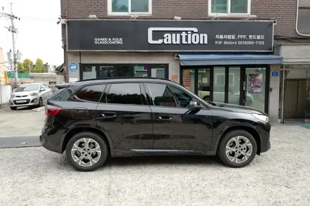 BMW X1 크롬딜리트(크롬죽이기) 랩핑 시공  ( 마포구 PPF , 마포구 랩핑 ) < 코션 마포점 > / 마포구 신수동