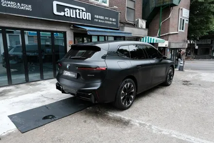 BMW iX 무광 블랙 PPF 시공 │ 유광 블랙에서 프리미엄 무광으로 완벽한 변신 ( 마포구 PPF , 마포구 랩핑 ) < 코션 마포점 > / 마포구 신수동