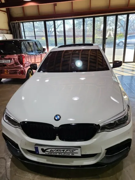 BMW 530i 루프스킨 시공 [케이랩스_진해랩핑+창원랩핑+전체랩핑+부분랩핑+광고랩핑] 창원랩핑샵 / 창원시 진해구