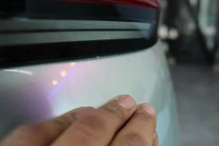 창원랩핑 - BMW 750e 뒷범퍼 부분 랩핑도? 케이랩하우스!! [진해랩핑, 마산랩핑, 경남랩핑, 루프스킨, 전체랩핑,부분랩핑, 광고랩핑]-창원랩핑샵 / 창원시 진해구