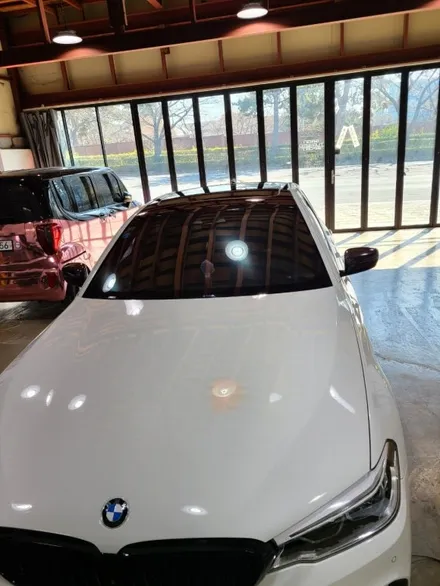 BMW 530i 루프스킨 시공 [케이랩스_진해랩핑+창원랩핑+전체랩핑+부분랩핑+광고랩핑] 창원랩핑샵 / 창원시 진해구