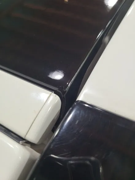 [케이랩스_진해랩핑+창원랩핑+전체랩핑+부분랩핑+광고랩핑]BMW 118D 루프스킨 제거 및 재시공 / 창원시 진해구