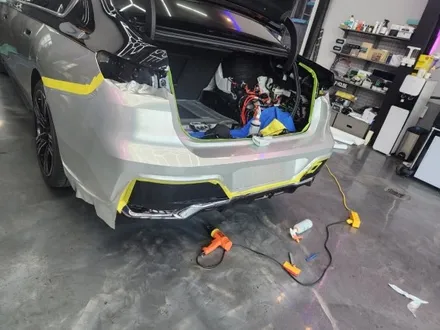창원랩핑 - BMW 750e 뒷범퍼 부분 랩핑도? 케이랩하우스!! [진해랩핑, 마산랩핑, 경남랩핑, 루프스킨, 전체랩핑,부분랩핑, 광고랩핑]-창원랩핑샵 / 창원시 진해구