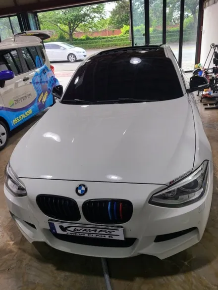 [케이랩스_진해랩핑+창원랩핑+전체랩핑+부분랩핑+광고랩핑]BMW 118D 루프스킨 제거 및 재시공 / 창원시 진해구