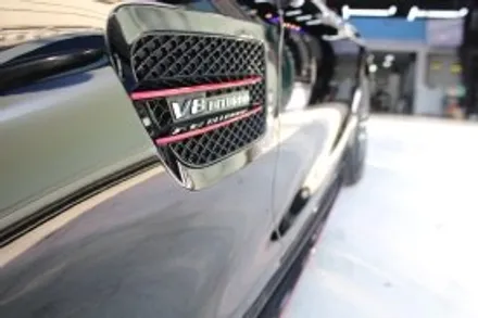 창원랩핑 - 벤츠 AMG GTS 40 케릭터 라인 레드라인 시공도? 케이랩하우스!![진해랩핑, 마산랩핑, 경남랩핑, 루프스킨, 전체랩핑,부분랩핑, 광고랩핑]-창원랩핑샵 / 창원시 진해구