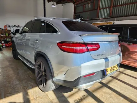 창원랩핑 - 벤츠 GLE 350d 전체 랩핑 제거 및 재시공 그리고 크롬 딜리트 [진해랩핑, 마산랩핑, 경남랩핑, 루프스킨, 전체랩핑,부분랩핑, 광고랩핑] - 창원랩핑샵 / 창원시 진해구