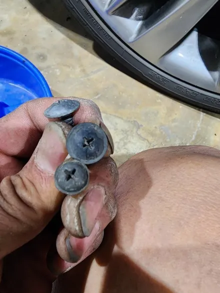 창원랩핑 - 랩핑한지 오래됫나요? 제네시스 G80 DH 전체랩핑 제거 및 재시공은 어디?케이랩스[진해랩핑, 마산랩핑, 경남랩핑, 루프스킨, 전체랩핑,부분랩핑, 광고랩핑]-창원랩핑샵 / 창원시 진해구