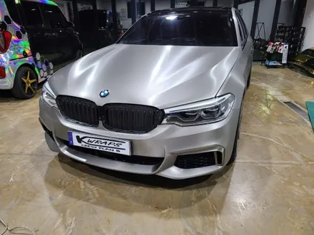 [케이랩스_진해랩핑+창원랩핑+전체랩핑+부분랩핑+광고랩핑] BMW 550D 전체 랩핑 창원랩핑샵 / 창원시 진해구