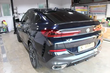 창원랩핑 - 신차 출고하셨나요? 보호도 할겸 색상도 바꾸고 싶다면~!BMW X6 40i 전체랩핑[진해랩핑, 마산랩핑, 경남랩핑, 루프스킨, 전체랩핑,부분랩핑, 광고랩핑]-창원랩핑샵 / 창원시 진해구