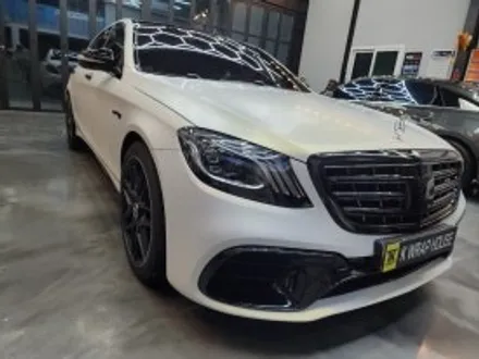 창원 랩핑 벤츠 63 AMG 전체랩핑, 블랙에서 화이트골드로 완벽 변신 실내 카본랩핑까지 완성 / 창원시 진해구