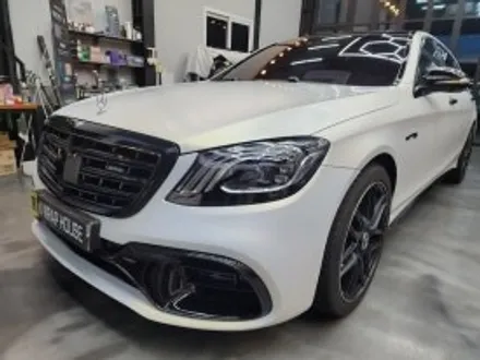 창원 랩핑 벤츠 63 AMG 전체랩핑, 블랙에서 화이트골드로 완벽 변신 실내 카본랩핑까지 완성 / 창원시 진해구
