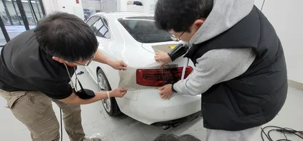 용인랩핑 자동차실내랩핑 아우디 A5 실내랩핑 브러쉬 블랙 메탈릭 / 동탄