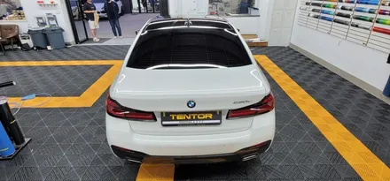 수원루프스킨 수원랩핑 BMW 530e 루프스킨시공기 / 동탄