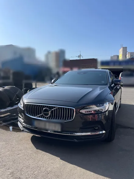 볼보 S90 T8 AWD 인스크립션 순정휠 20인치 휠도색복원작업 광주 휠도색 휠복원 휠수리 휠컬러변경 광주휠전문점 휠잘하는곳추천 / 광주 북구 유동