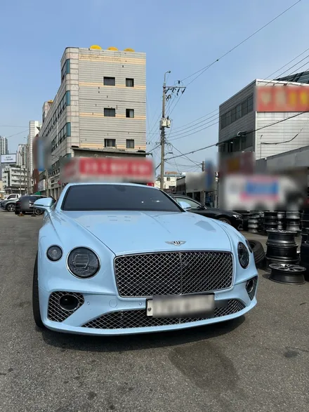 벤틀리 컨티넨탈 GT 3세대 순정휠 22인치 휠복원작업 광주 반크롬휠 버핑휠 휠도색 휠수리 휠복원 수입차휠전문점 휠수리잘하는곳 휠복원전문점 / 광주 북구 유동