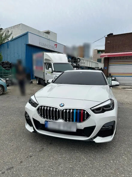 BMW 2시리즈 그란쿠페 (F44) 220i M스포츠 18인치 순정휠 다이아몬드컷팅복원 광주 휠수리 휠복원 컷팅휠복원 수입차휠복원 타이어잘하는곳 BMW휠전문점 / 광주 북구 유동
