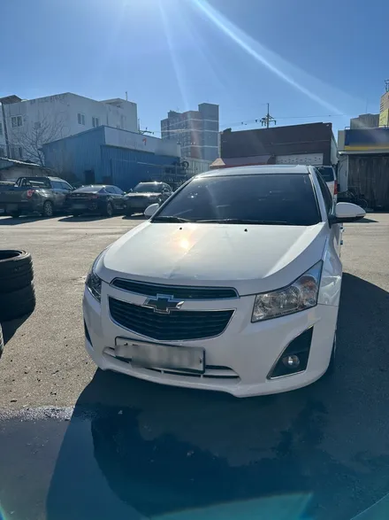 GM 쉐보레 크루즈5 1.8 LTZ 순정휠 17인치 실버컬러 휠도색복원 광주 휠수리 휠복원 휠기스제거 휠상처복원 휠도색잘하는곳 휠복원잘하는곳 / 광주 북구 유동