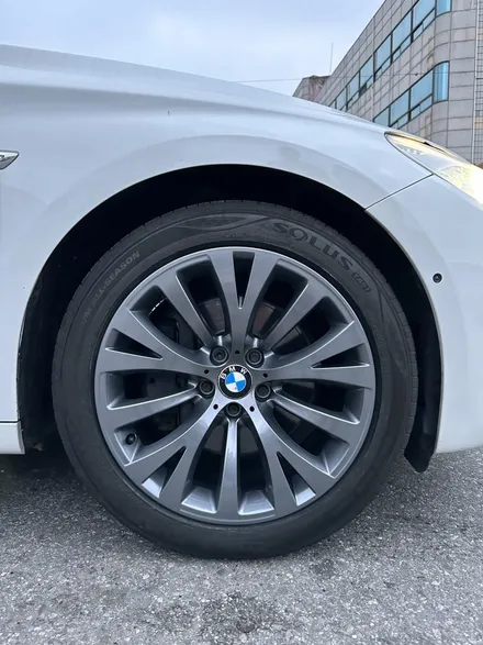 BMW 5시리즈 GT (F07) 순정휠 19인치 휠색상 변경 및 휠복원 광주 휠도색 휠수리 BMW휠전문점 수입차휠잘하는곳 휠도색업체추천 / 광주 북구 유동