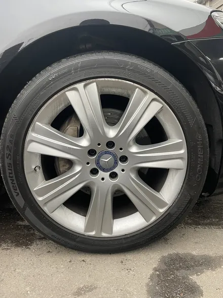 벤츠 S클래스 S350d 19인치 순정휠 타이어교환 광주타이어 광주컨티넨탈타이어 광주타이어잘하는곳 광주휠잘하는곳 / 광주 북구 유동
