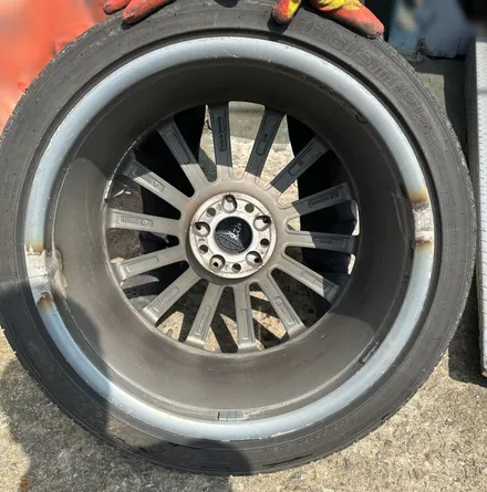 벤츠 S클래스 W222 S350d 4MATIC 20인치 순정휠 마차휠 지속적인 크랙발생으로 휠교환 광주 휠수리 휠복원 휠판매 중고휠 복원휠판매 크롬휠전문점 / 광주 북구 유동