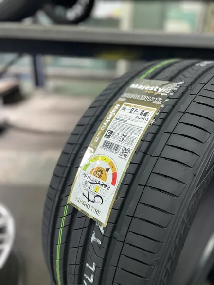 벤츠 CLS 400d 순정휠 19인치 광주벤츠휠복원 광주벤츠휠잘하는곳 포트홀사고 휠깨짐 광주휠스크래치복원 광주휠상처복원추천 / 광주 북구 유동