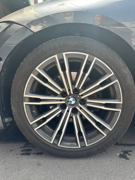 BMW 3시리즈 (G20) 320i M스포츠 순정휠 18인치 다이아몬드컷팅휠 휠복원작업 광주 컷팅휠수리 휠복원잘하는곳 휠수리전문점 / 광주 북구 유동