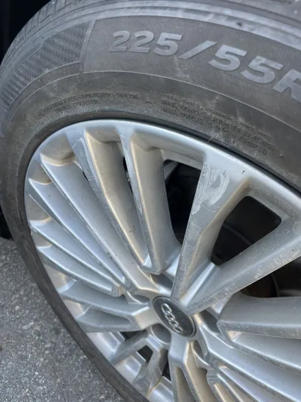 아우디 A6 (C8) 40TDI 프리미엄 순정휠 18인치 휠도색복원 광주휠복원 광주휠수리 광주수입차휠도색추천 / 광주 북구 유동