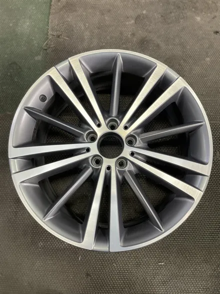 벤츠 CLS 400d 순정휠 19인치 광주벤츠휠복원 광주벤츠휠잘하는곳 포트홀사고 휠깨짐 광주휠스크래치복원 광주휠상처복원추천 / 광주 북구 유동