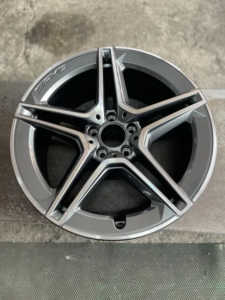 벤츠 W223 S클래스 S400d 4MATIC 순정휠 19인치 컷팅휠복원 광주휠상처복원 광주휠복원 광주컷팅휠복원 광주휠스크래치복원 / 광주 북구 유동