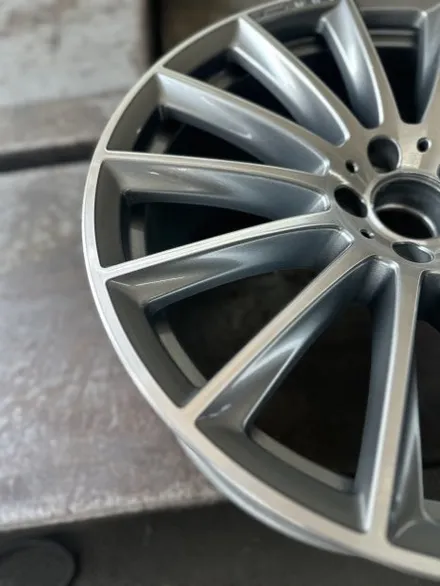 벤츠 E클래스 W213 E350 4MATIC AMG Line 순정휠 20인치 마차휠 광주 휠크랙으로 휠교환 복원휠교환 휠파손 휠깨짐 휠갈라짐 휠크랙수리 휠복원 휠수리 전문점 / 광주 북구 유동
