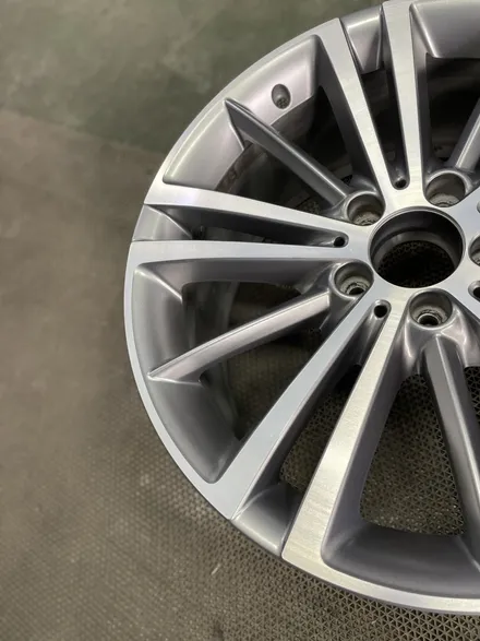 벤츠 CLS 400d 순정휠 19인치 광주벤츠휠복원 광주벤츠휠잘하는곳 포트홀사고 휠깨짐 광주휠스크래치복원 광주휠상처복원추천 / 광주 북구 유동
