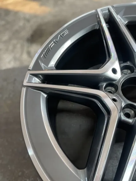 벤츠 W223 S클래스 S400d 4MATIC 순정휠 19인치 컷팅휠복원 광주휠상처복원 광주휠복원 광주컷팅휠복원 광주휠스크래치복원 / 광주 북구 유동