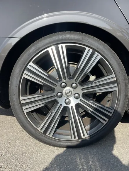 볼보 S90 T8 AWD 인스크립션 순정휠 20인치 휠도색복원작업 광주 휠도색 휠복원 휠수리 휠컬러변경 광주휠전문점 휠잘하는곳추천 / 광주 북구 유동