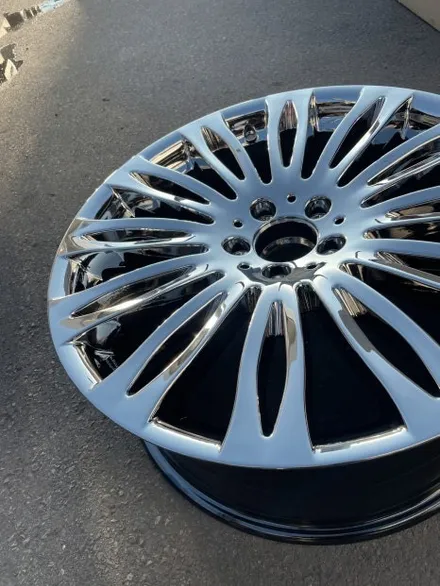 벤츠 S클래스 W222 S350d 4MATIC 20인치 순정휠 마차휠 지속적인 크랙발생으로 휠교환 광주 휠수리 휠복원 휠판매 중고휠 복원휠판매 크롬휠전문점 / 광주 북구 유동